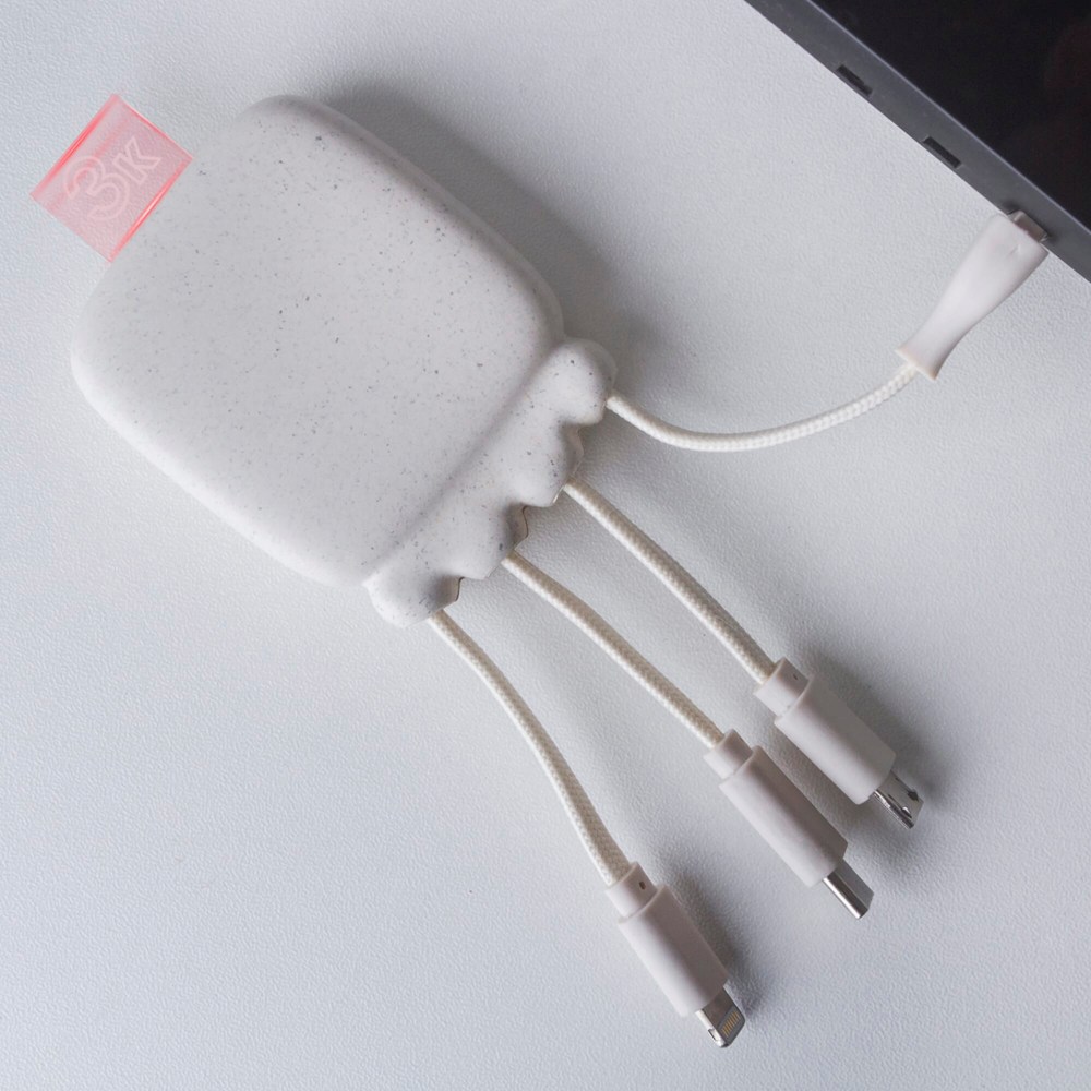 3192 | Xoopar Octopus Gamma 2 Powerbank with Bio Charging cable 3000mAh 